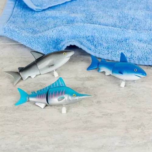 Wind-up toy - swimming fish